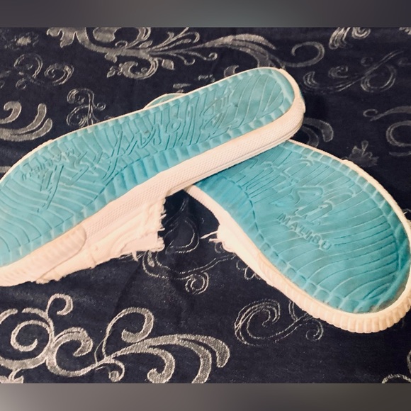 Blowfish distressed look slides- 6.5 ladies ✅ - Picture 5 of 6